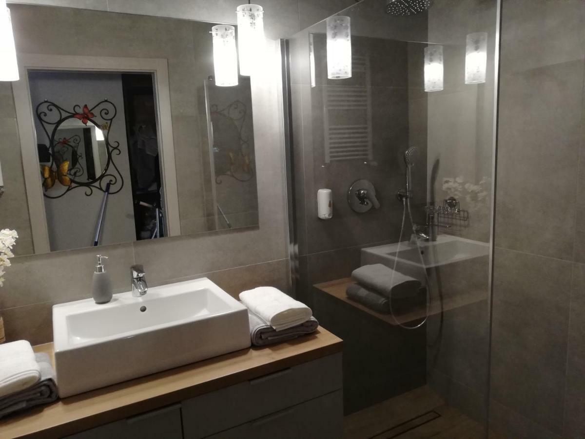 Papaver Apartament Zielona Góra Eksteriør billede